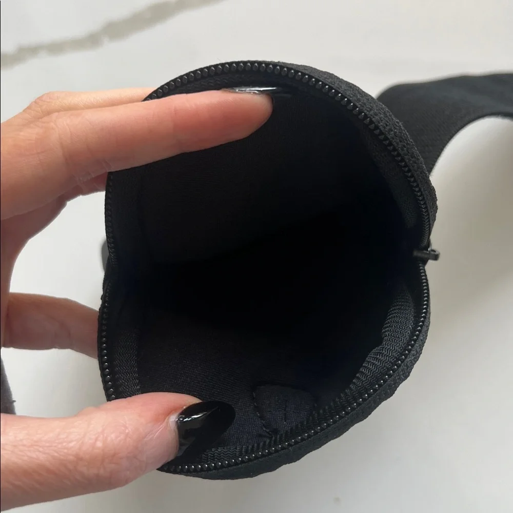 Black Armband Phone Holder